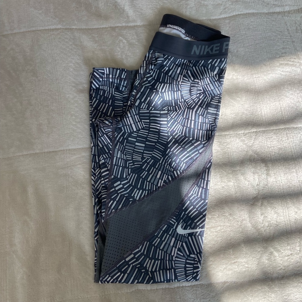Nike Pro leggings.